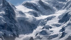 В Смирныховском районе Сахалина объявили лавинную опасность