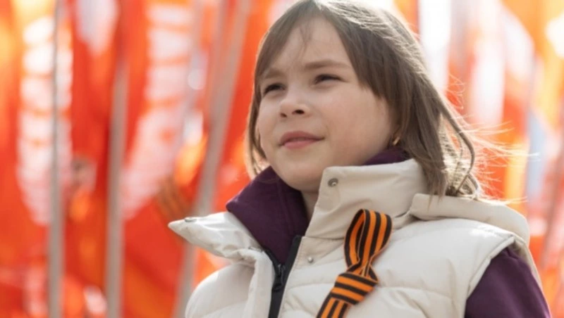 Валерий Лимаренко исполнил мечту сахалинской школьницы о Параде Победы в Москве