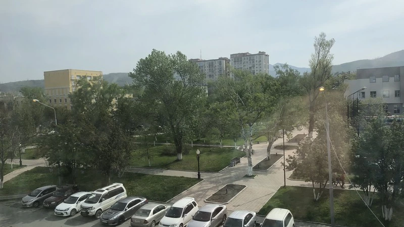 В центре Южно-Сахалинска появилась «улица горящих фонарей»