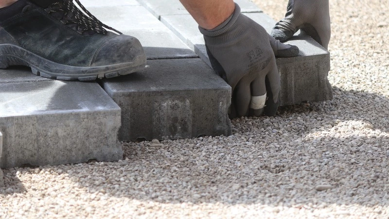 Сахалинский бизнесмен продавал несуществующий товар на миллионы рублей