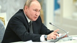 Мэр Макаровского района поддержал решение Владимира Путина об участии в выборах 2024