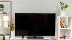 На Сахалине осудили 22-летнего парня за обман при покупке телевизора