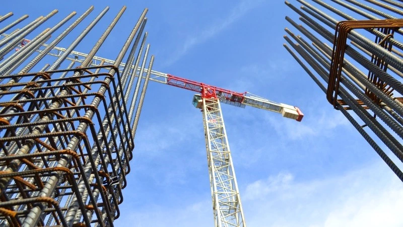 Сахалинский рабочий насмерть разбился, упав с высоты шесть метров