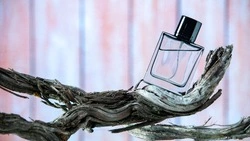 Сахалинка украла дорогостоящий парфюм и продала его по цене подделки