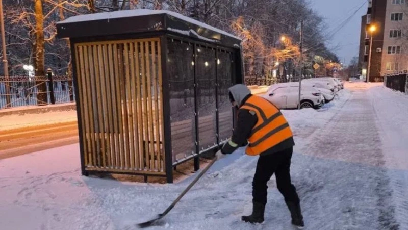 Дорожники усилили уборку снега в Южно-Сахалинске
