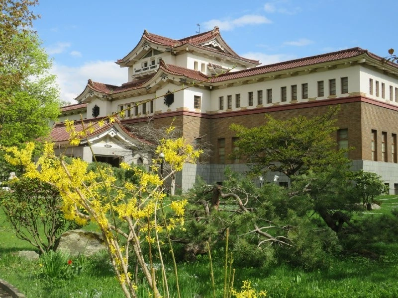 Самому известному зданию на Сахалине исполнилось 85 лет