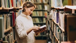 Библиотека в Южно-Сахалинске подготовила новогоднюю программу для гостей в январе 