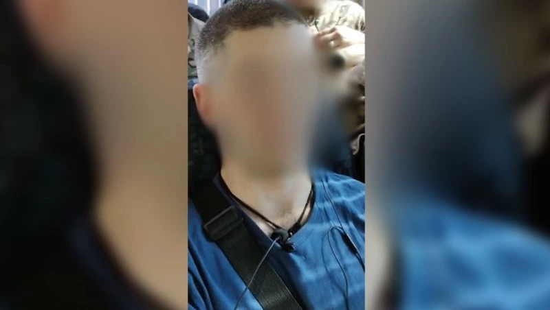 Военнослужащий с Итурупа отправился в отпуск и передал привет землякам