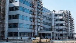  Федеральные власти высоко оценили темпы строительства кампуса  «СахалинТех» 