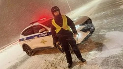 Из-за сильной метели на участках трассы Южно-Сахалинск — Оха ограничили движение транспорта 