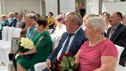 Медалью «За любовь и верность» наградили 70 семей на Сахалине