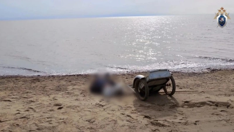 Тело мужчины нашли на берегу Татарского пролива в Александровск‑Сахалинском районе