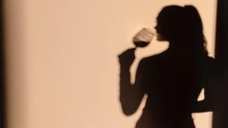 Три погрома: сахалинка спаивала подростков в туалете и склоняла их к вандализму