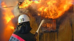 Пожарные потушили баню в Анивском районе 