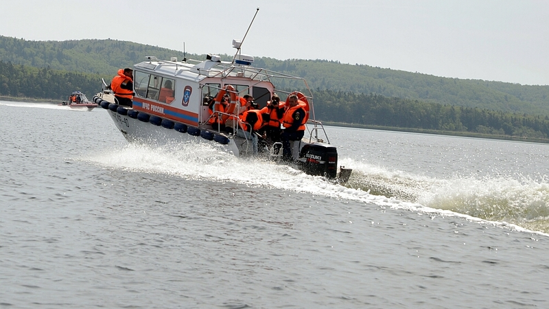 МЧС: рыбаки на Курилах пострадали на заброшенной базе вулканологов
