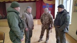 Юрий Трутнев передал снаряжение добровольцам из РСБИ «Союз» в зону СВО