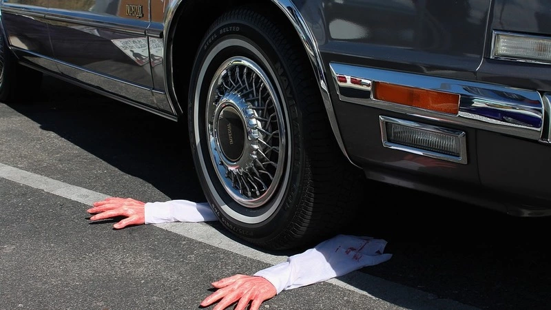 На Сахалине за сутки в ДТП погиб водитель и пострадал пешеход