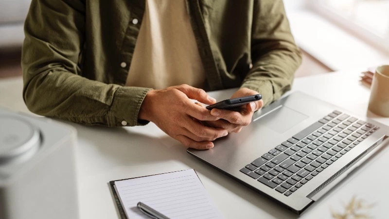 Россияне жалуются на сбои в работе СДЭКа