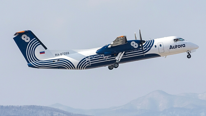 Новые самолеты Bombardier Q400 прошли таможенное оформление