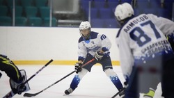 Первый на Сахалине турнир по хоккею 3х3 среди юношей собрал 10 команд