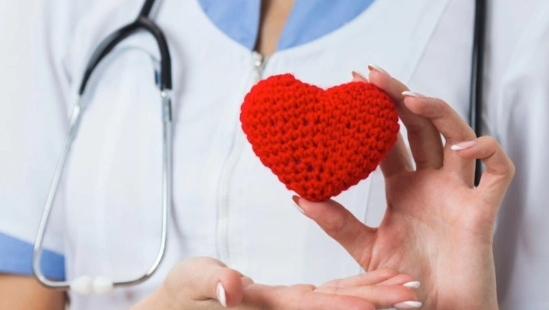 Эмпатия и стойкость: «Проводники здоровья» регулярно помогают 150 тысячам жителям Сахалина и Курил