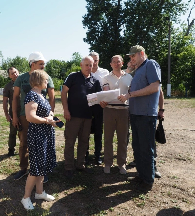 Сахалинская область подготовит жилые дома в донецком Шахтерске к зиме
