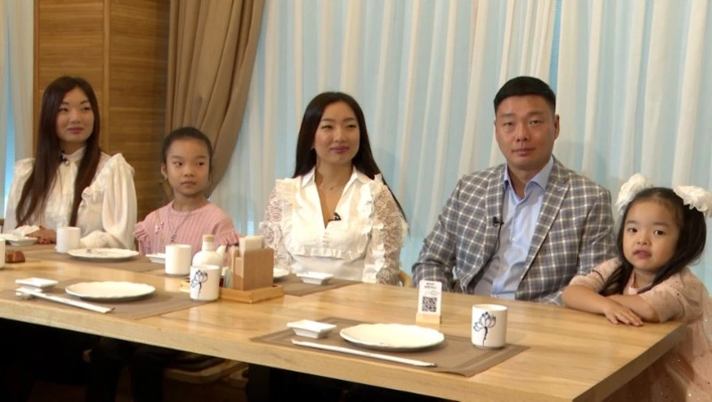 Евгения и Вячеслав Бак раскроют секреты своего счастья в программе Семейные ценности 11.11.24