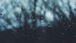 Синоптики пообещали мощные ливни в районах Сахалинской области 23 августа