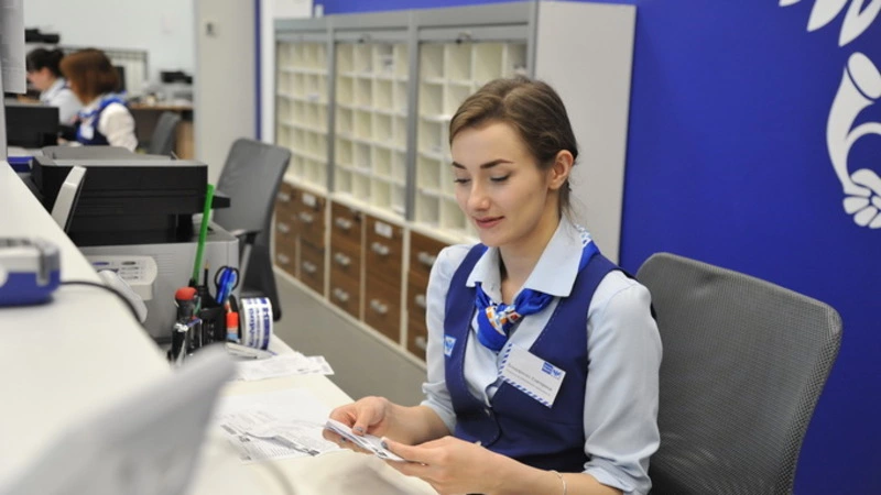 В Макарове сотрудница «Почты России» прикарманила чужие пособия