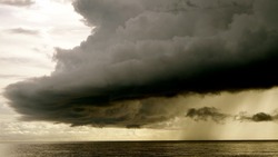 Западные циклоны принесут дожди на Сахалин и Курилы
