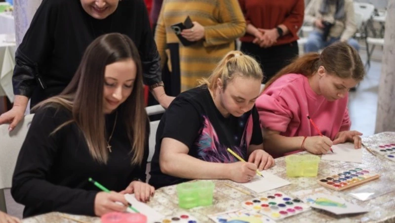 В Корсакове будущим мамам устроили праздник с аудиопосланием от малыша и мастер-классами