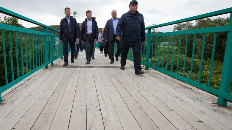 Власти Сахалина пообещали снести нежилые дома в Горнозаводске и Шебунино