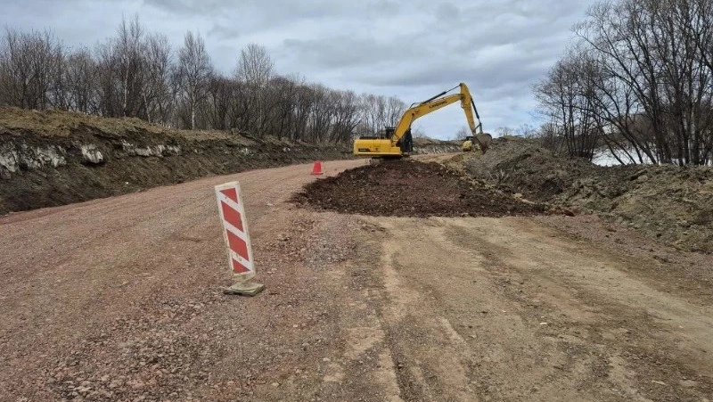 Дорожный сезон-2026: в приоритете ремонт дорог на западном побережье острова и мостовых переходов