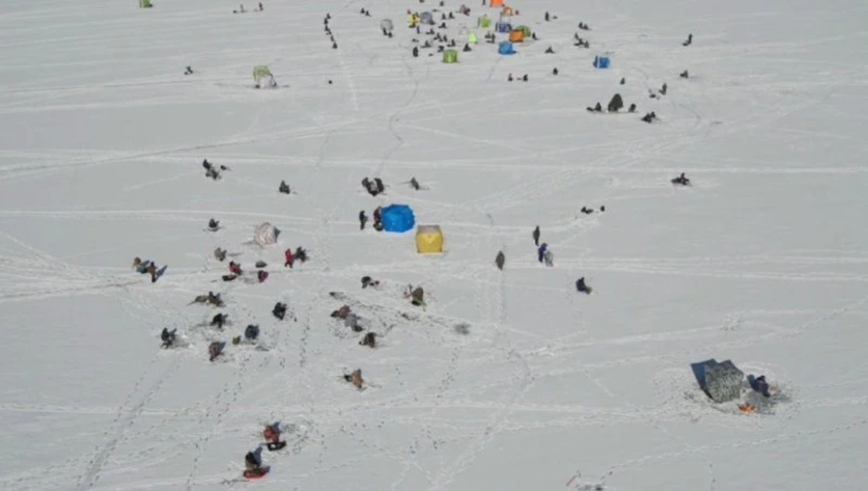 «Падам-падам-пам, все!»: припай в заливе Мордвинова полностью разрушился 28 марта