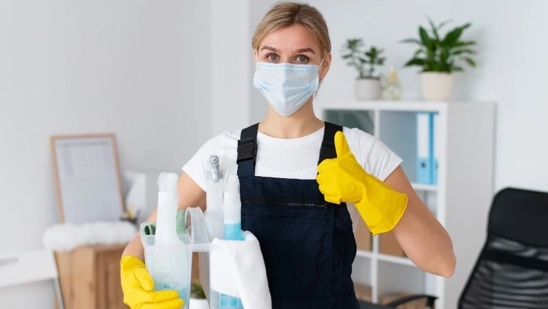 Предприниматель проиграл суд уборщице в Холмске