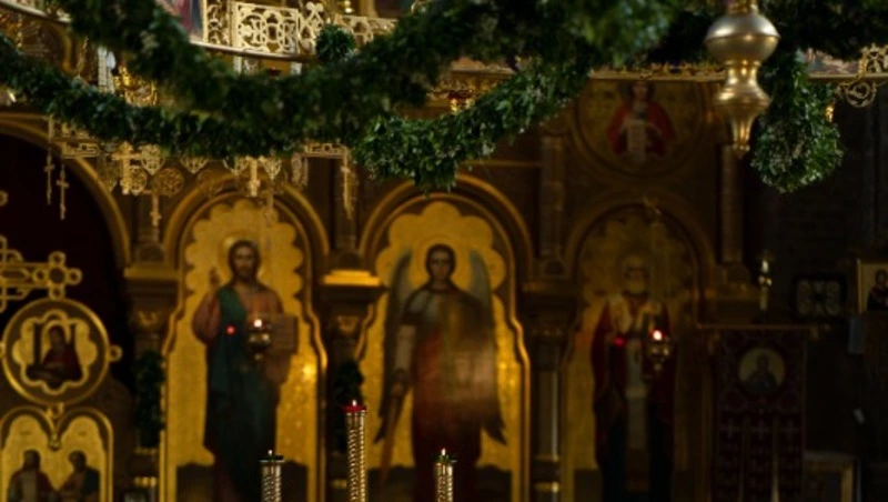 Церковный праздник 21 декабря 2025: традиции, строгие запреты и народные приметы дня