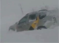Водитель такси улетел в кювет на юге Сахалина