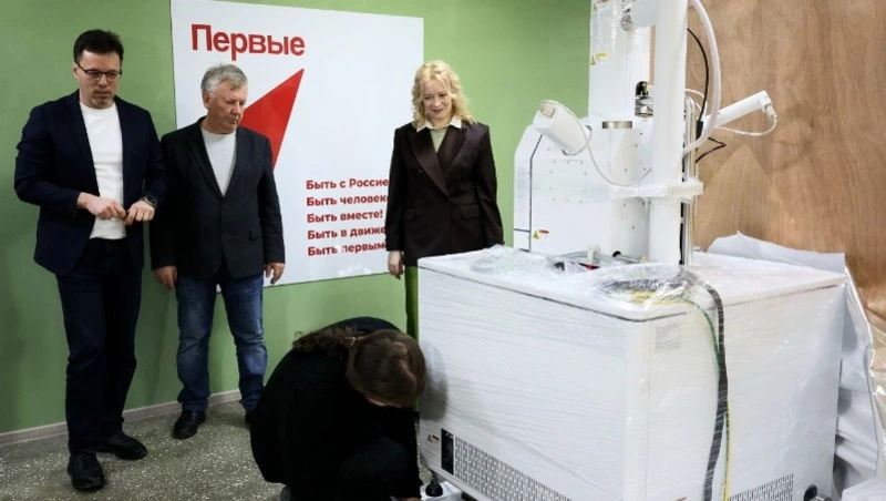 В СахГУ запустили электронный микроскоп для исследований на наноуровне