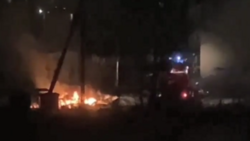 «Уже не в первый раз». В ночном пожаре в центре Сахалина винят неизвестных поджигателей
