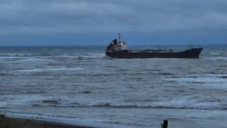 Севший на мель у Сахалина танкер «Виктория» заинтересовал транспортную прокуратуру