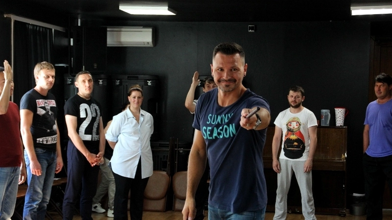 Труппу Чехов-центра к сезону готовит артист театра Романа Виктюка