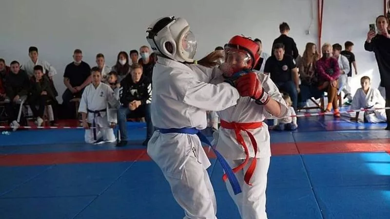 Сильнейших бойцов всестилевого каратэ определили в Южно-Сахалинске