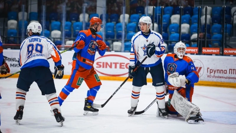«Сахалинские Акулы» проведут выездные матчи против тульского «АКМ-Юниора»