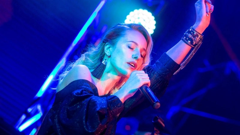 Сахалинская певица Ульяна Ми запустила флешмоб в честь Дня Победы