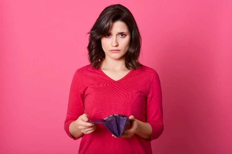 Сахалинка самостоятельно оформила на себя кредит и передала деньги мошенникам