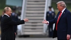 Ушаков заявил, что Россия сохраняет готовность провести встречу Путина и Трампа