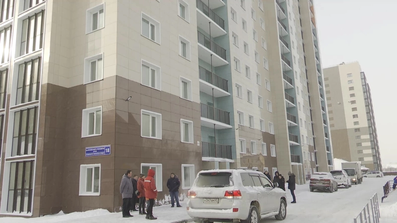 Жители ветхих домов Южно-Сахалинска переезжают в высотку с видом на горы