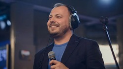 «Было моей мечтой»: певец с Сахалина Ярослав Сумишевский впервые выступит с симфоническим оркестром