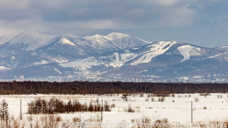 Снег днем и плюсовую температуру ночью прогнозируют в Сахалинской области 25 марта