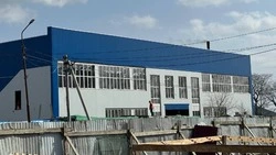 Министры спорта и строительства поедут на поиск техники для ледовой арены в Макарове